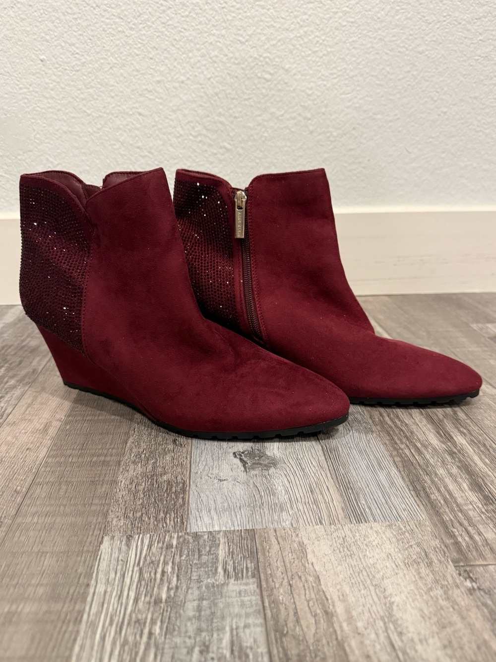 Anne Klein Kenny Burgundy Wedge Ankle Suede Rhinestone Boots - sz 10 NEW